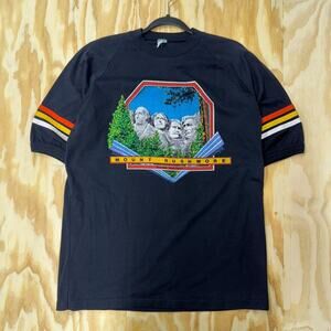 Mount rushmore black hills south dakota 1980s ringer t-shirt
